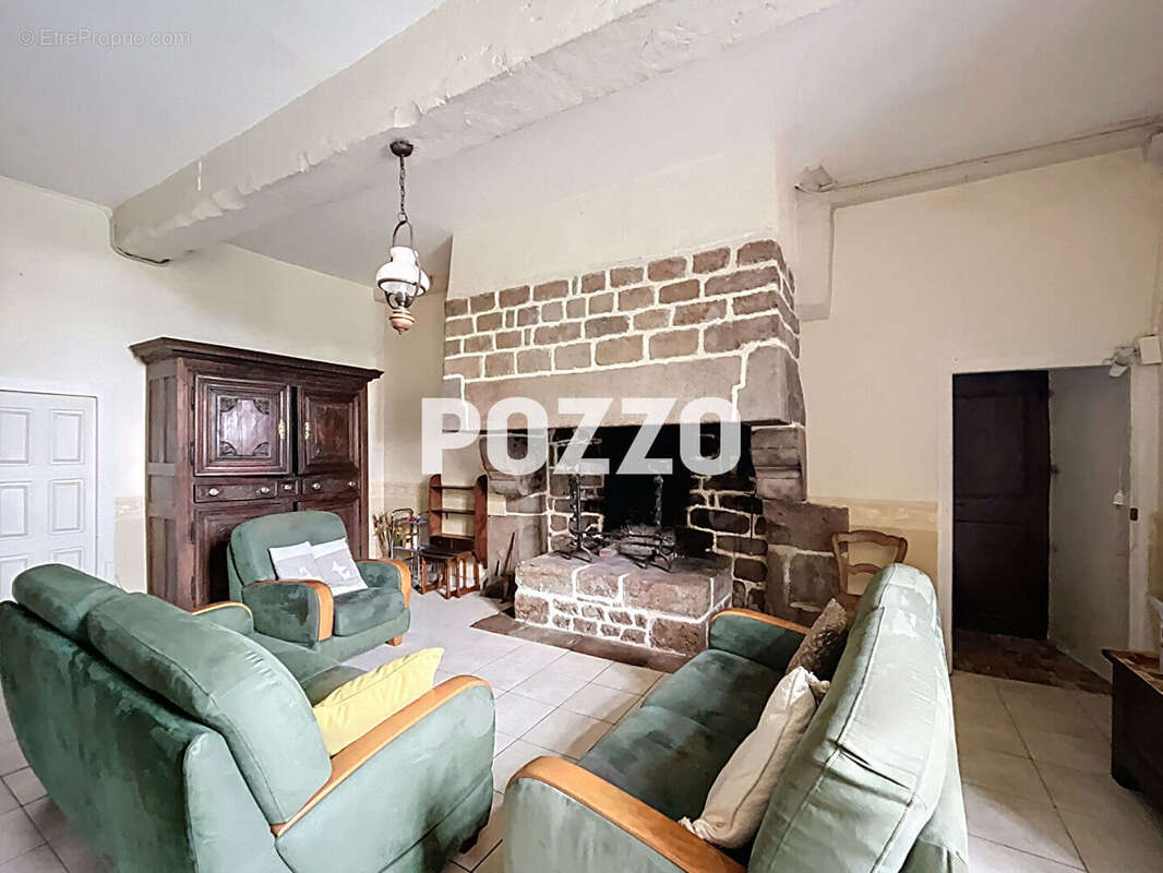 Maison à LE TEILLEUL