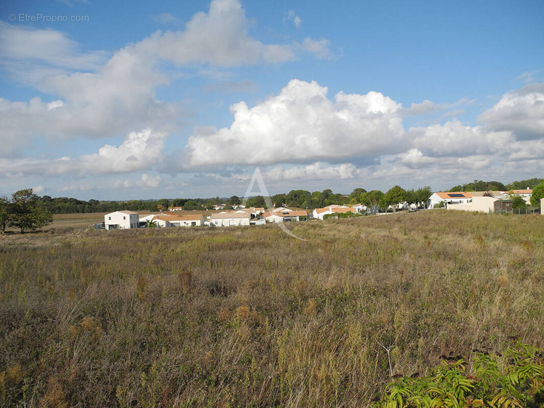 Terrain à SAINT-NAZAIRE-SUR-CHARENTE