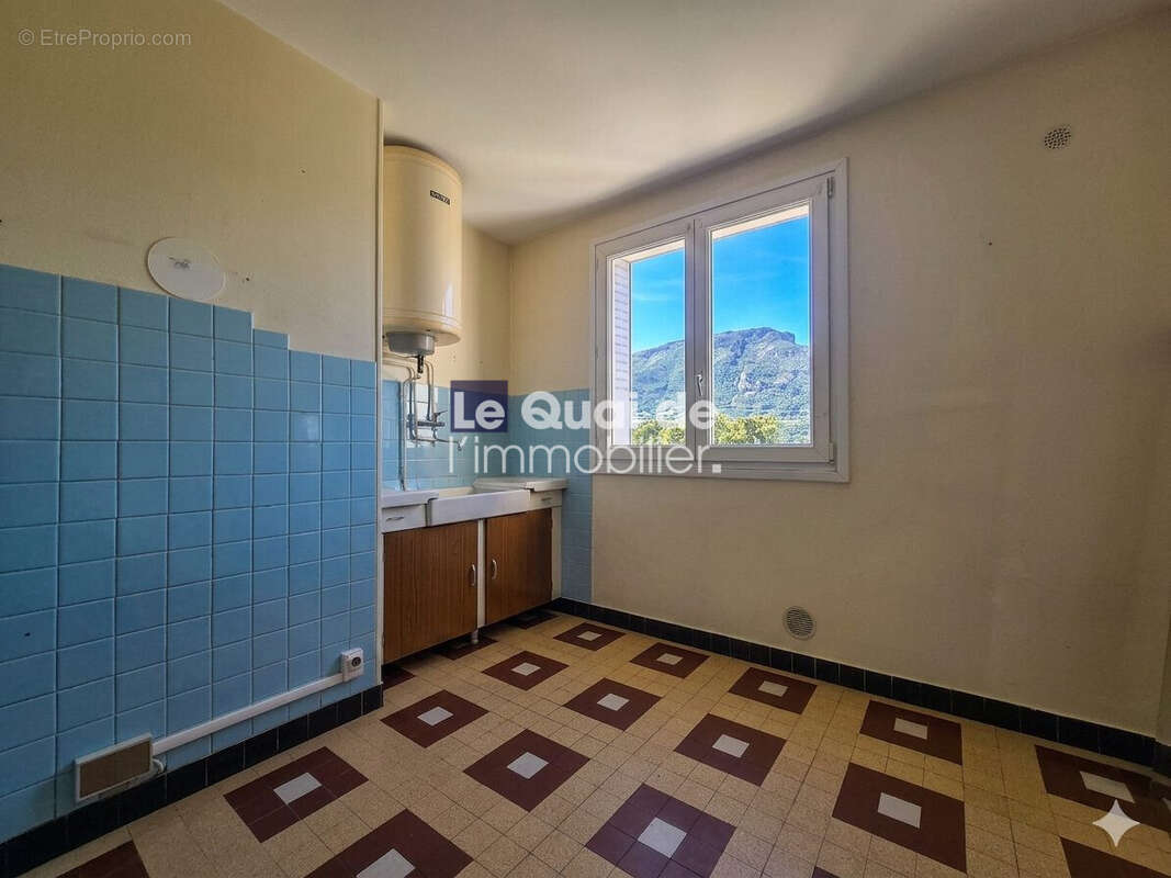 Appartement à SAINT-EGREVE
