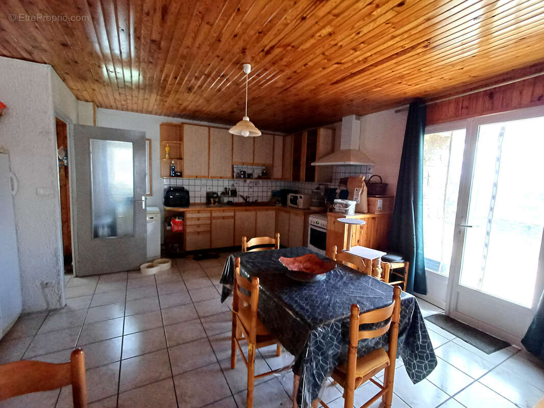 Maison à CRAPONNE-SUR-ARZON