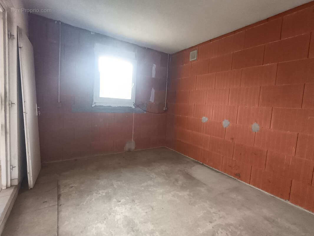 Maison à VICQ-SUR-BREUILH