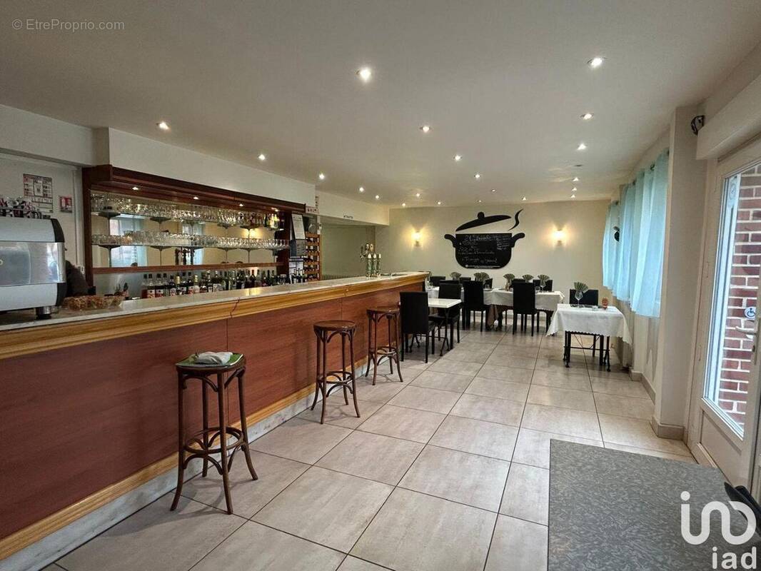 Photo 1 - Commerce à SAINT-QUENTIN