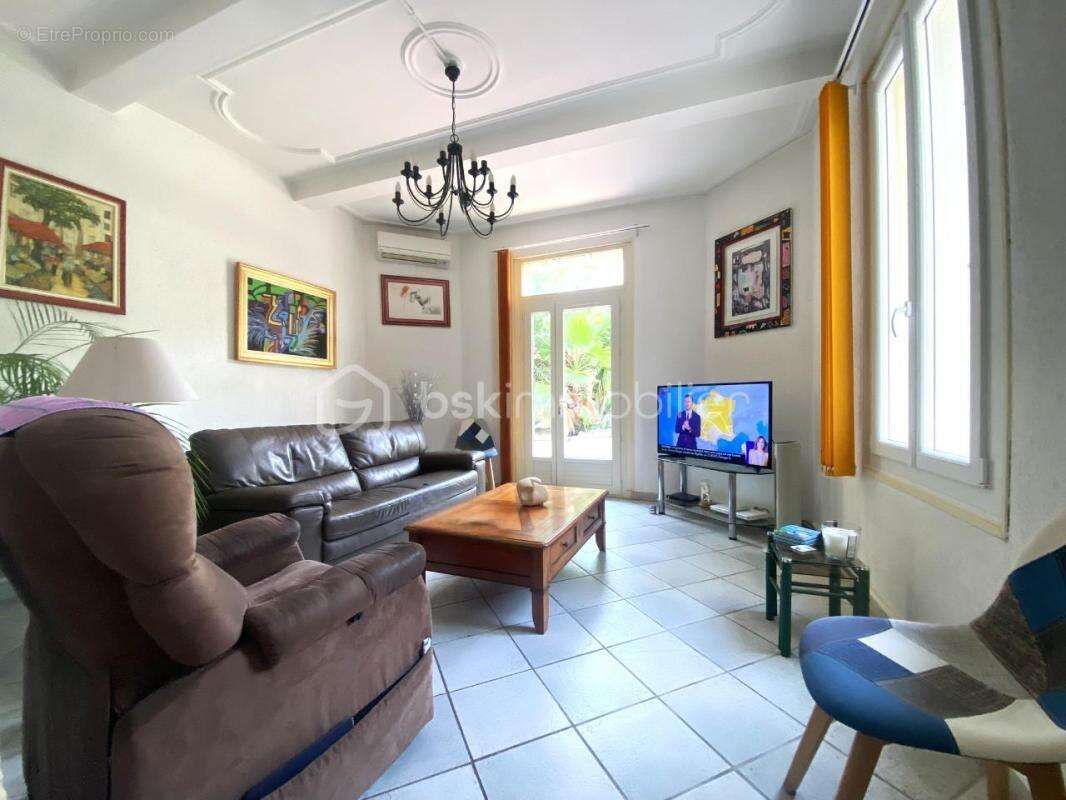 Maison à SAINT-GILLES