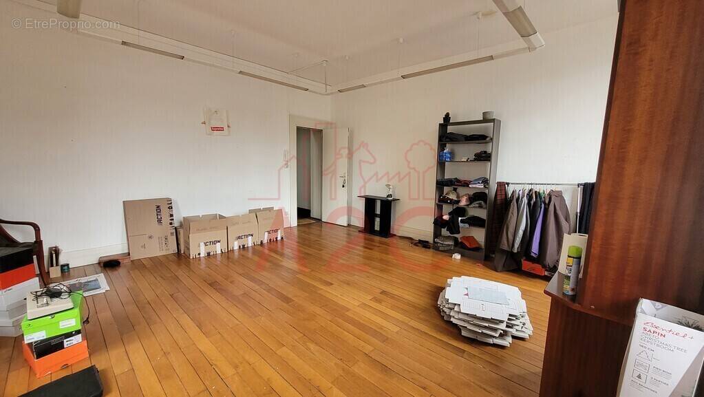 Commerce à LA ROCHE-SUR-YON