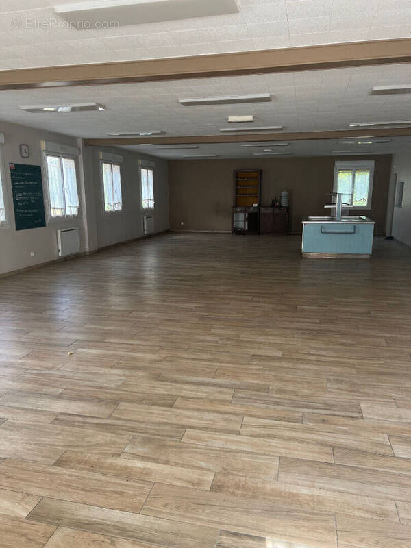 Commerce à SAINT-BERTHEVIN