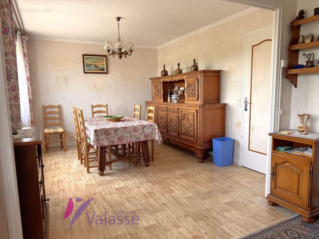Maison à BEUZEVILLE-LA-GRENIER