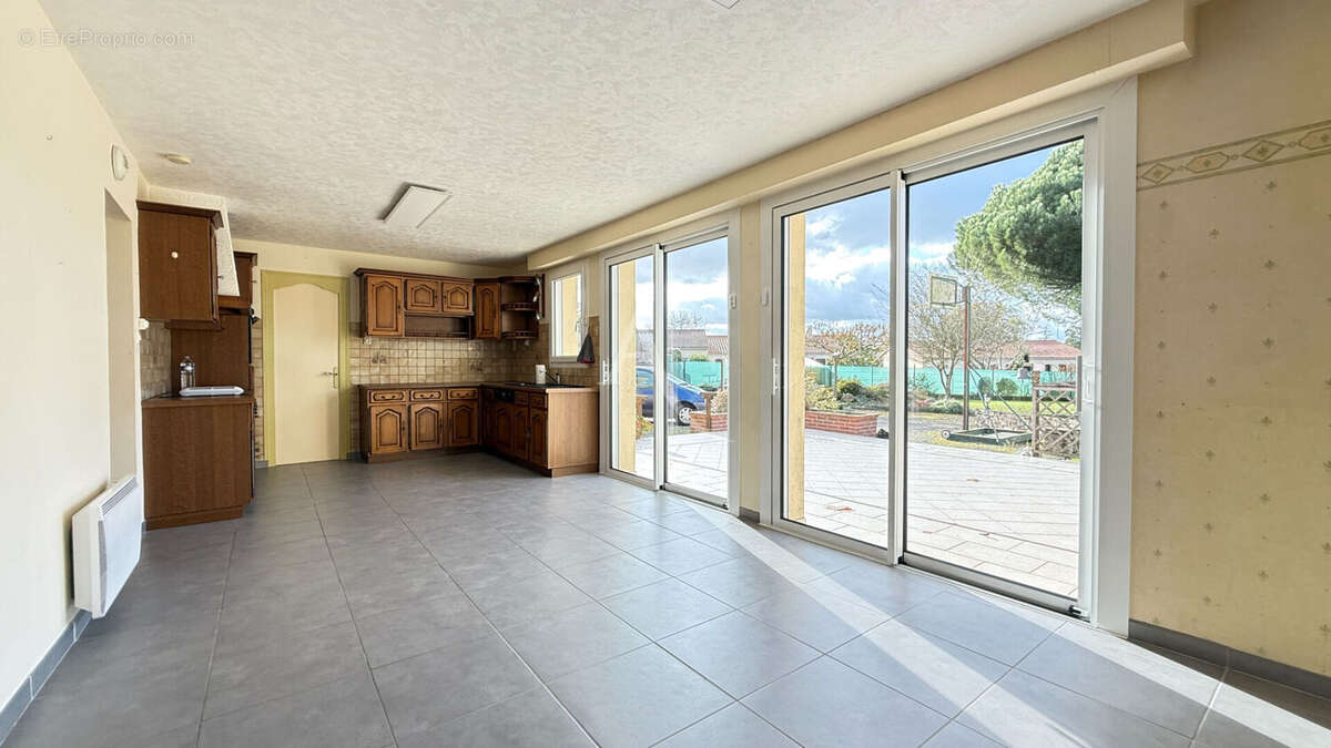 Maison à BELLEVILLE-SUR-VIE