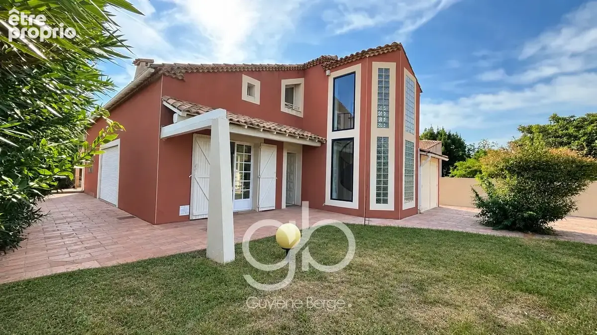 Pérols   Maison familiale atypique avec piscine - photo 1