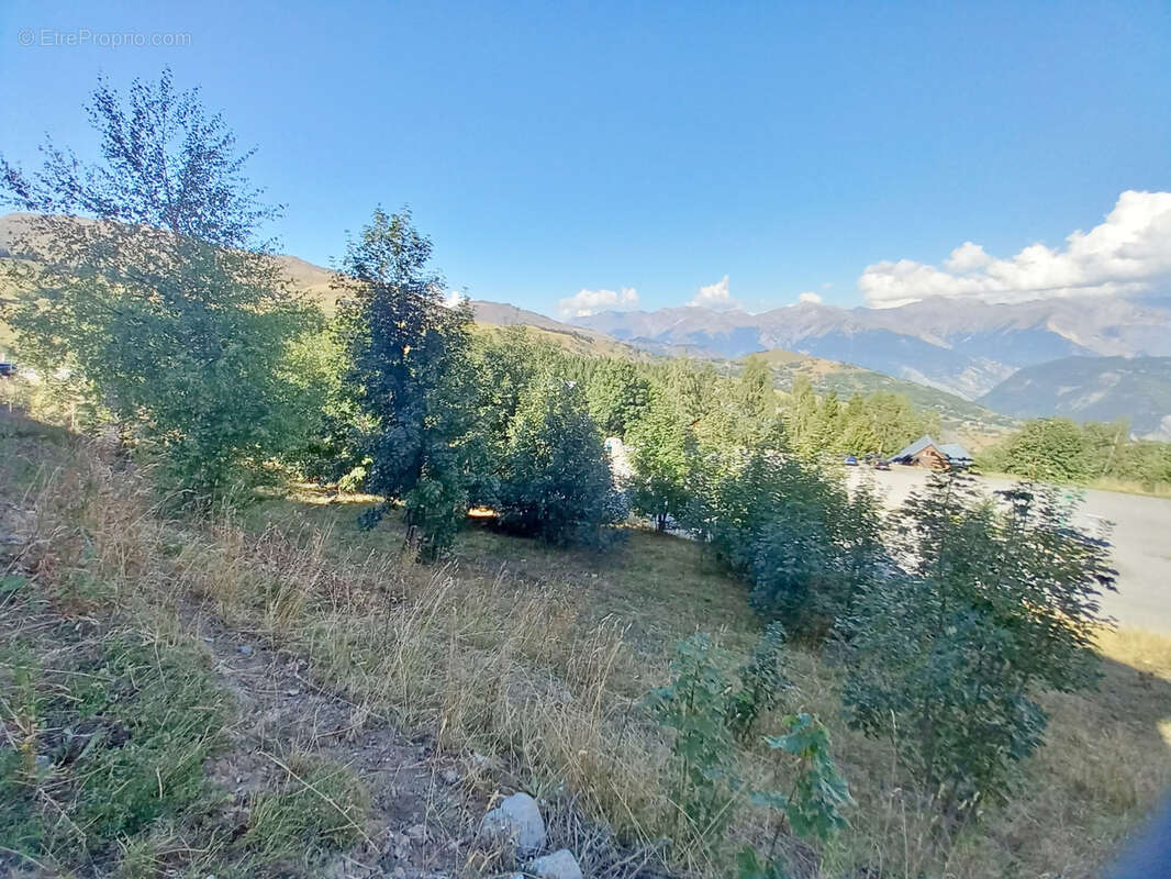 Terrain à LE CHATEL
