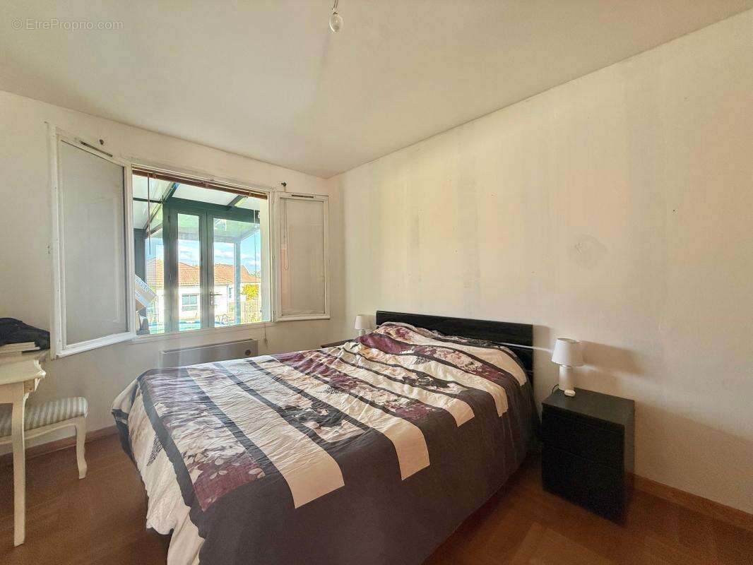 Maison à LAMARCHE-SUR-SAONE