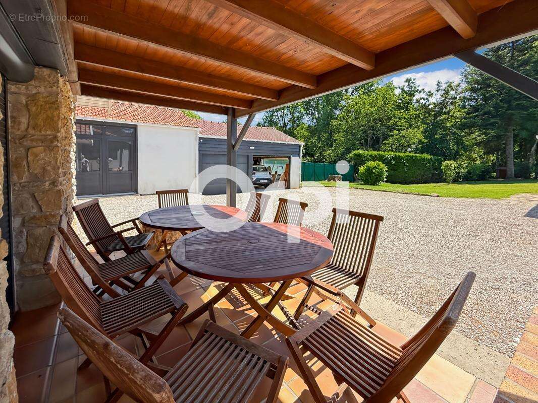 La capelle - gite de groupe- 6 chambres- parc arbore - photo 3