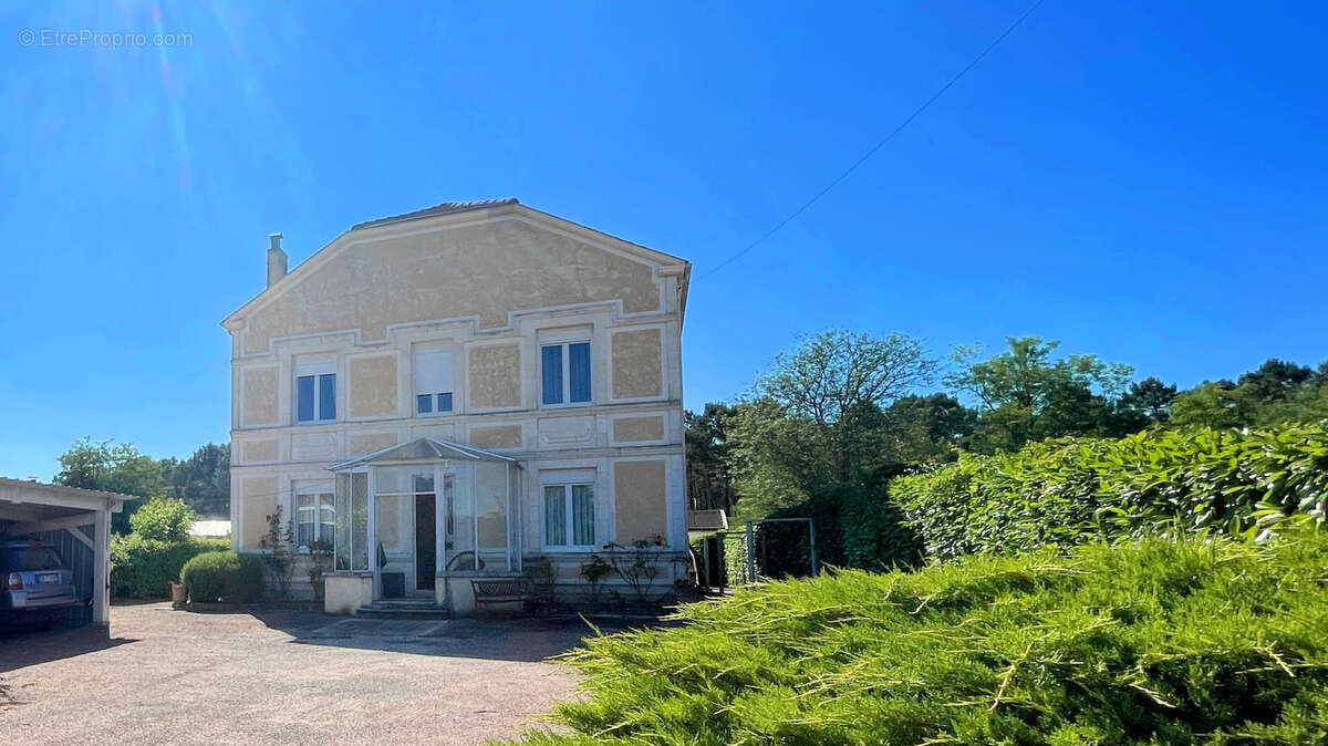 Maison à CASTELJALOUX