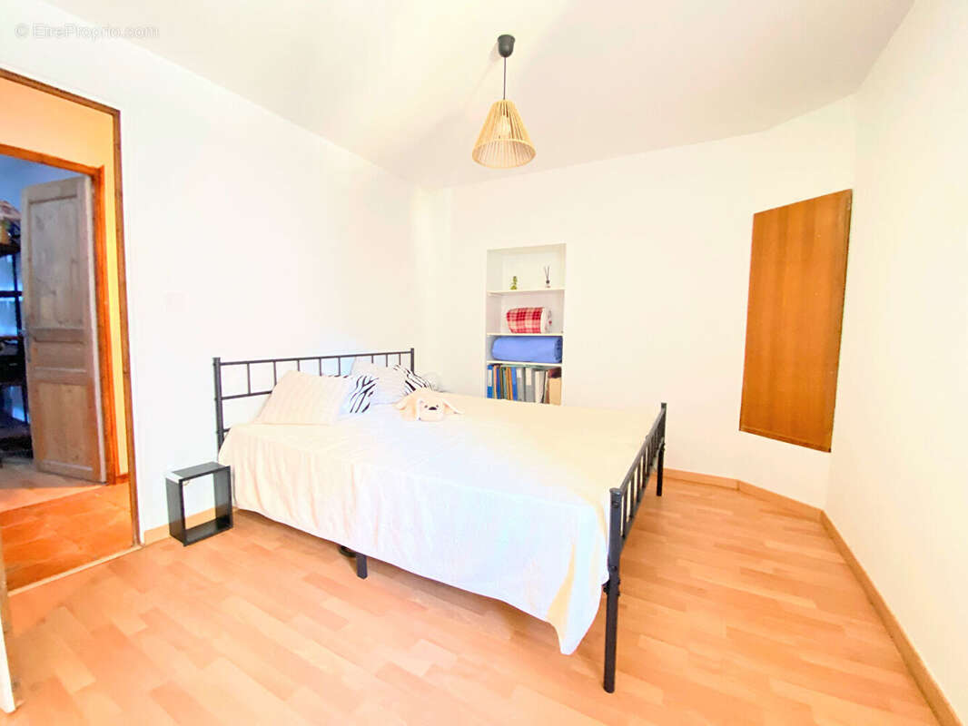 Maison à SAINT-GENIES-DE-COMOLAS