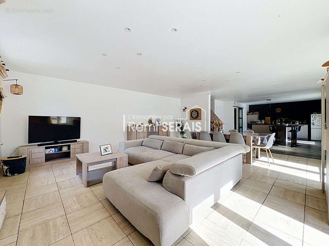 Maison 145 M² proche Sées avec terrain. - photo 4