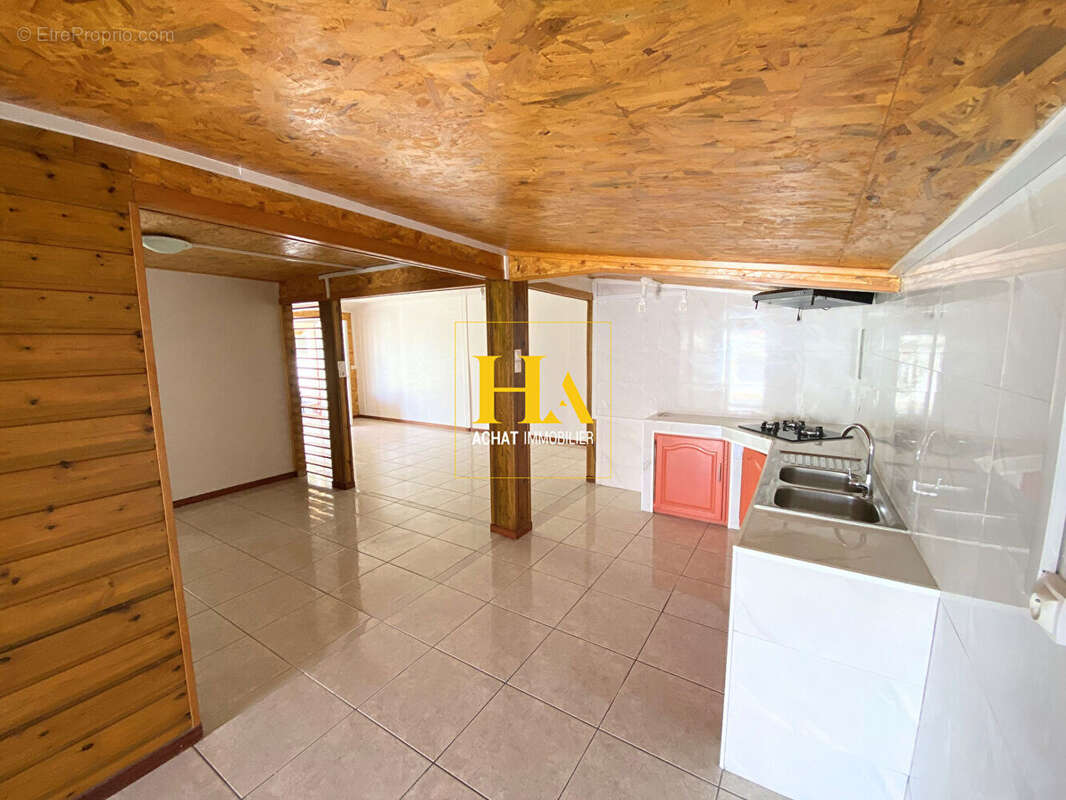 Maison à LES AVIRONS