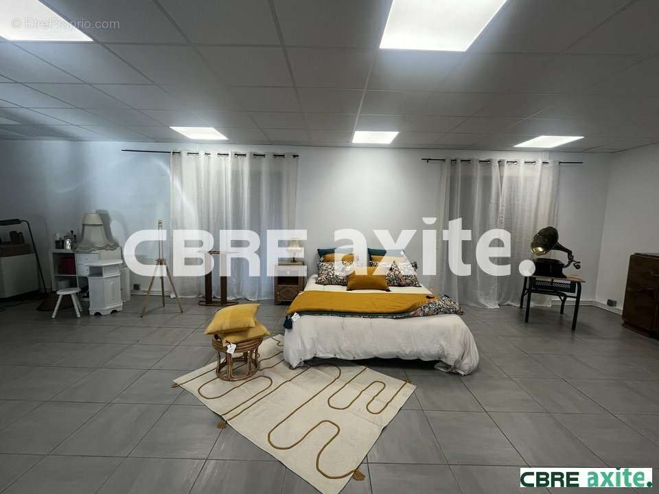 150 m² à Bourgoin-Jallieu  - photo 4