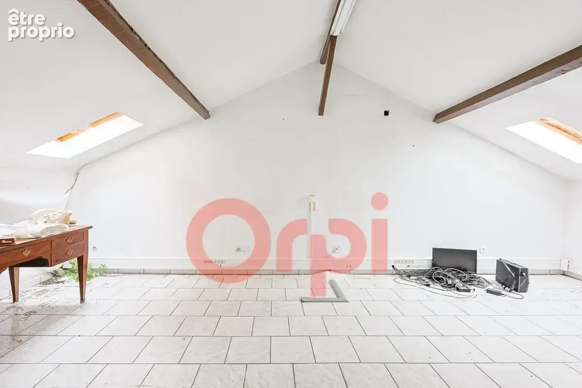Bien Commercial À Vendre - photo 3