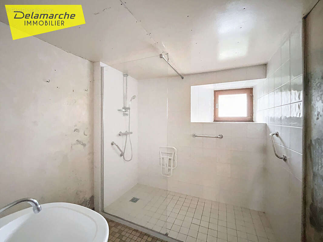 Maison à LINGREVILLE