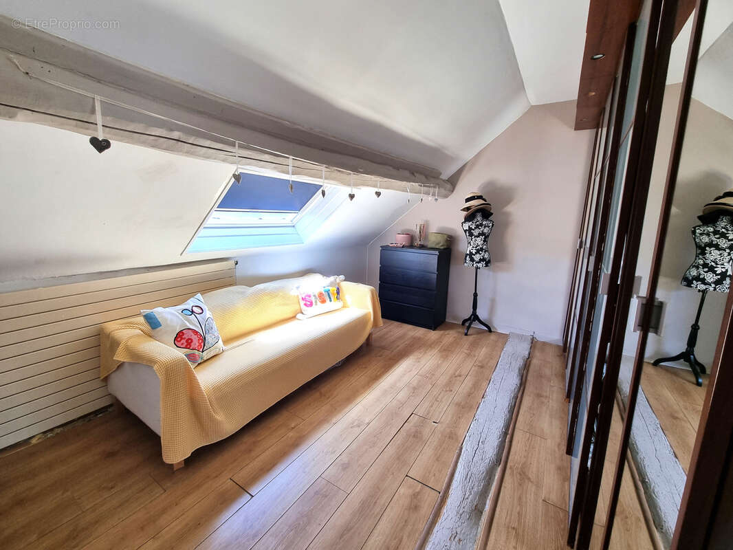 Maison à LE MEE-SUR-SEINE