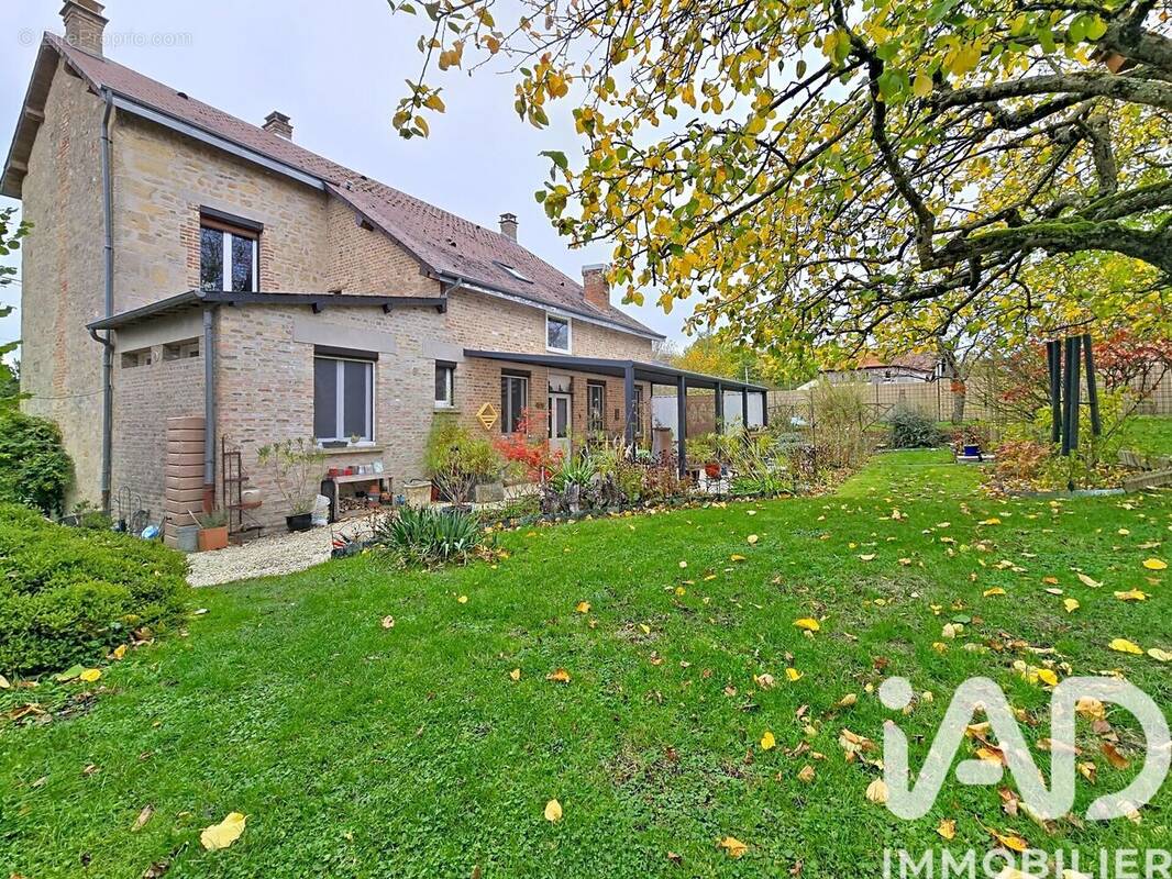 Photo 1 - Maison à ATTIGNY