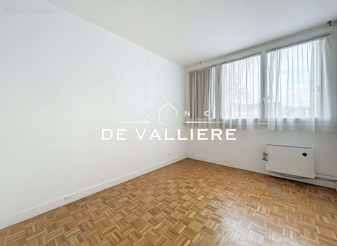 Appartement à NANTERRE