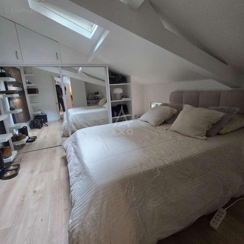 Appartement à PARIS-7E