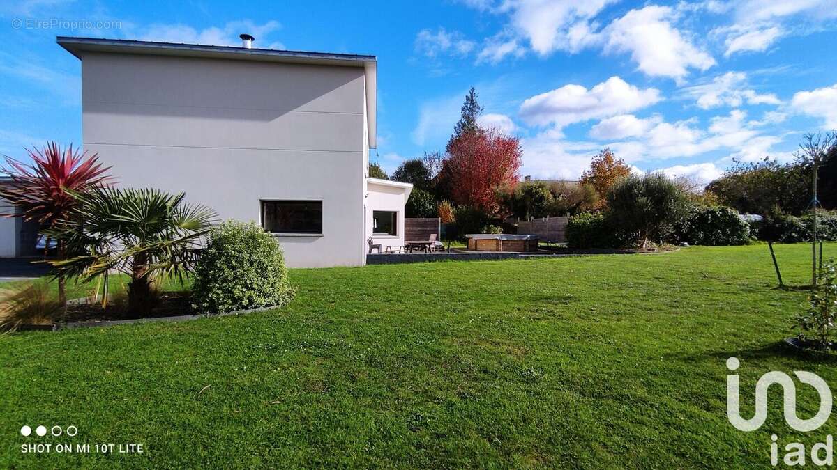 Photo 2 - Maison à LANVALLAY