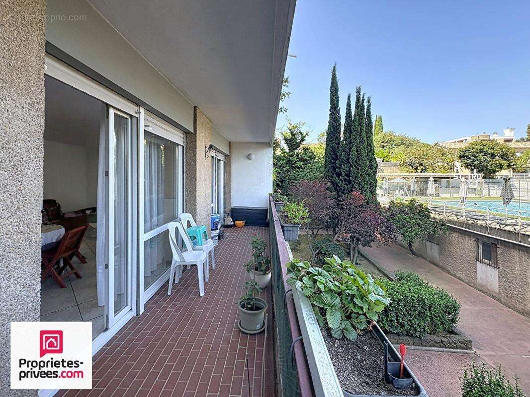 Marseille Appartement T4 st tronc balcons cave et stationnement - photo 2