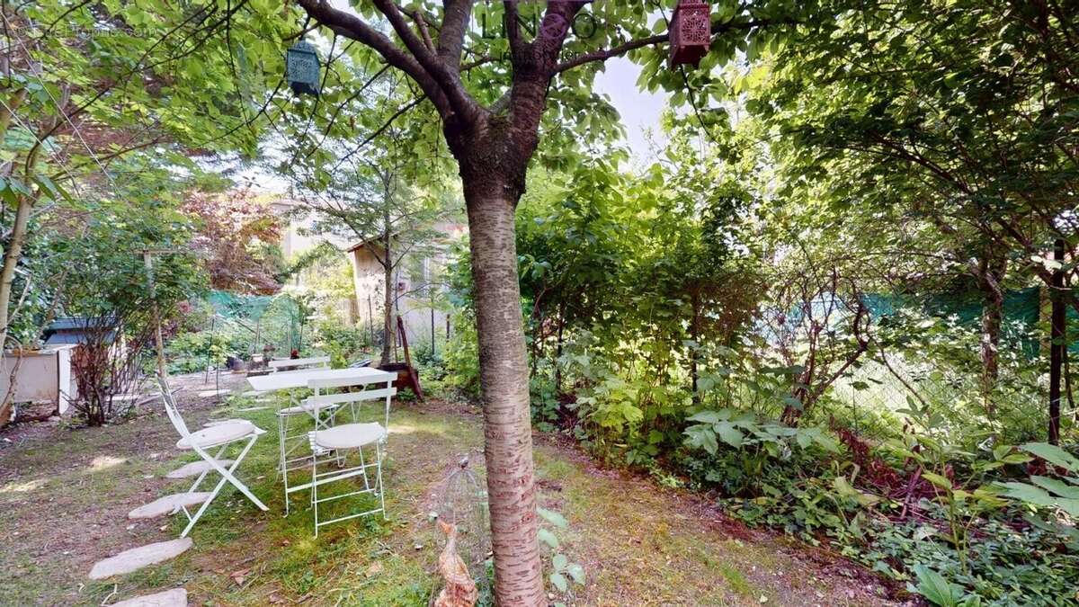 Maison à CHOISY-LE-ROI