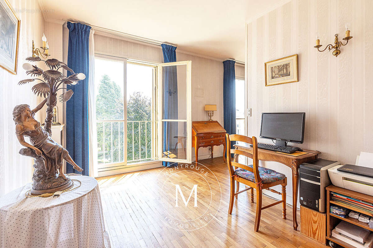 Appartement à MONTROUGE