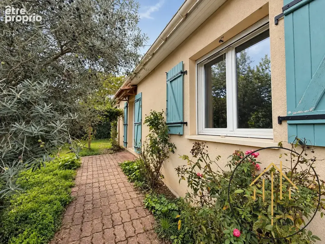Maison 4 pièces 91 m² à vendre à Saint-Michel (16470) - photo 2