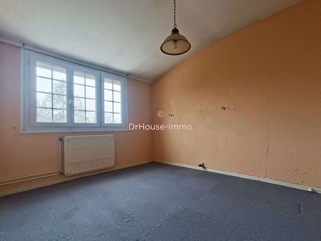 Maison à ROMILLY-SUR-SEINE