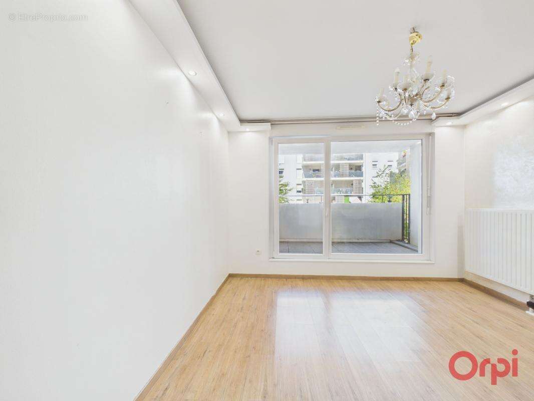 Appartement À Vendre - photo 5