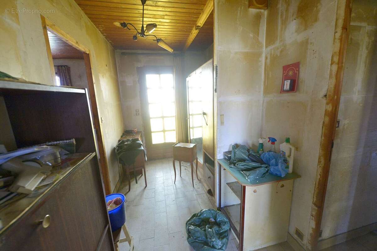 Maison 95 m² à Semussac  - photo 8