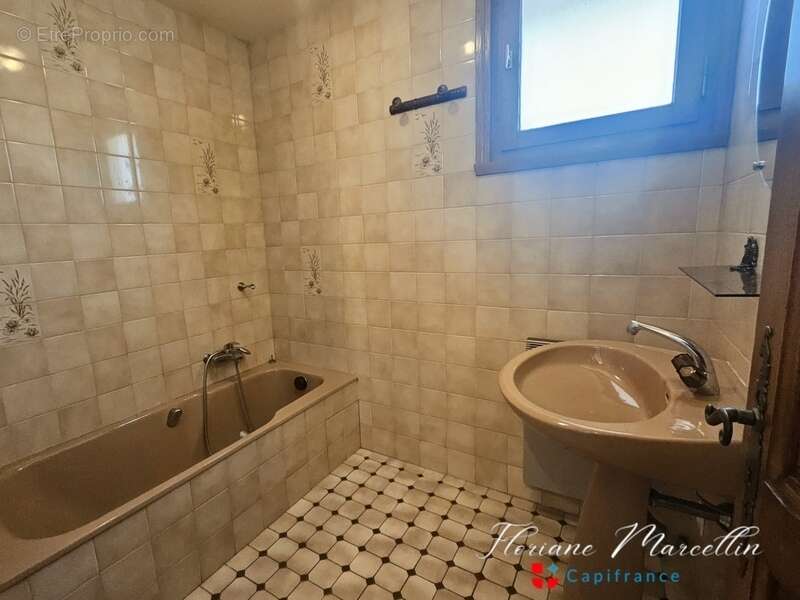 Maison avec 2 appartements indépendants - VOUGY (74) - photo 15