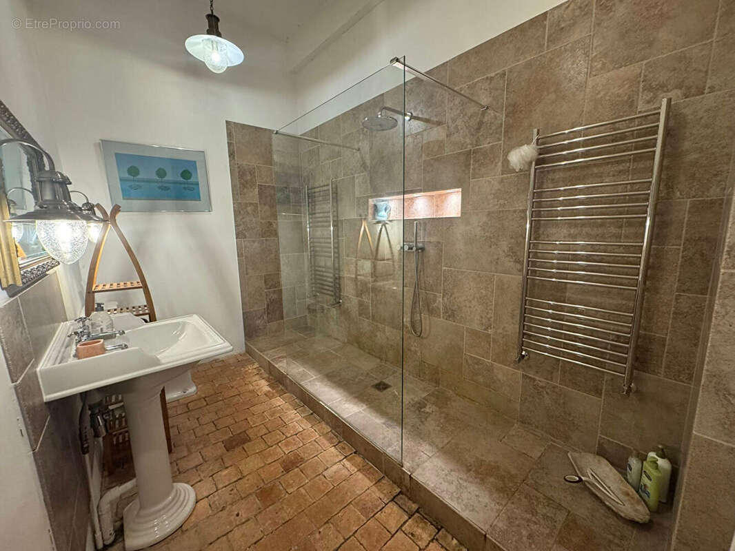 Maison à BRIGUEIL-LE-CHANTRE