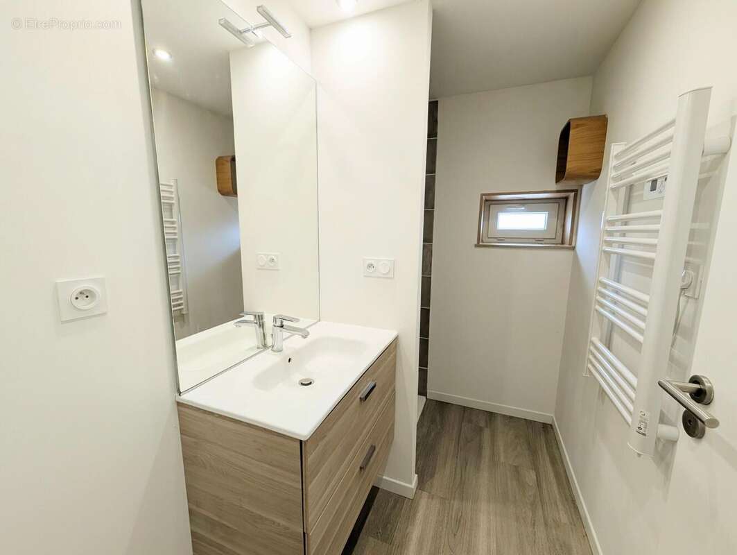Maison 102 m² à Saint-Hilaire-De-Chaleons  - photo 7