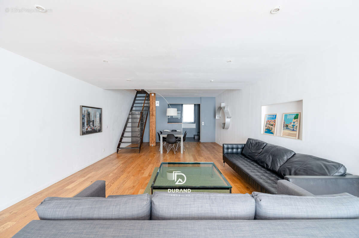 Appartement à MARSEILLE-6E