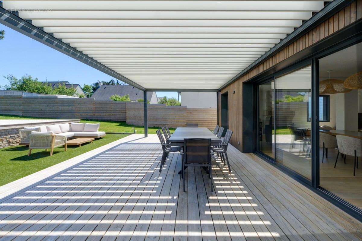 Propriete d'exception 218 m2 sur jardin de 1 500 m2 - photo 3