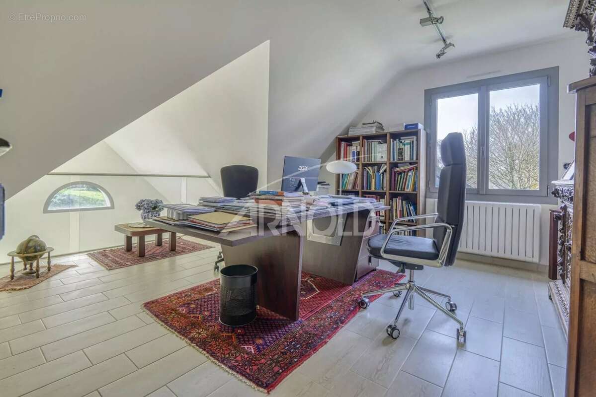 Maison à SAINT-ETIENNE-DE-MONTLUC