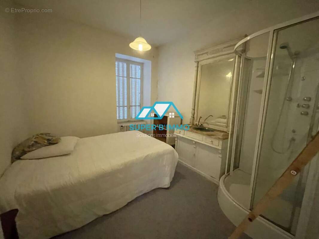 Maison à LA CHAPELLE-LAURENT