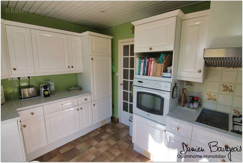 Maison à SAINT-GENIS-POUILLY