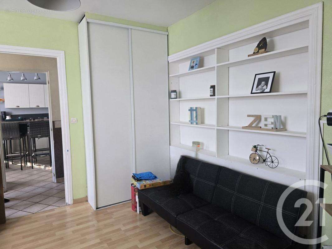 Maison 134 m² à Nesles  - photo 8
