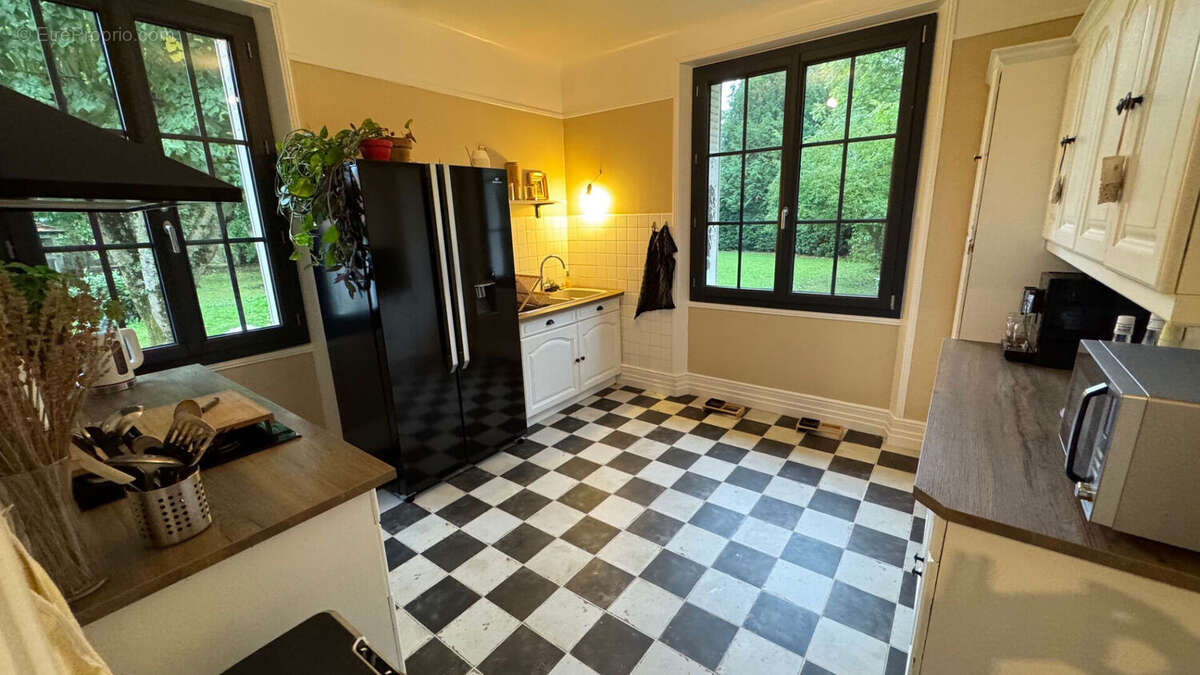 Maison à SAINT-CHRISTOPHE-EN-BAZELLE