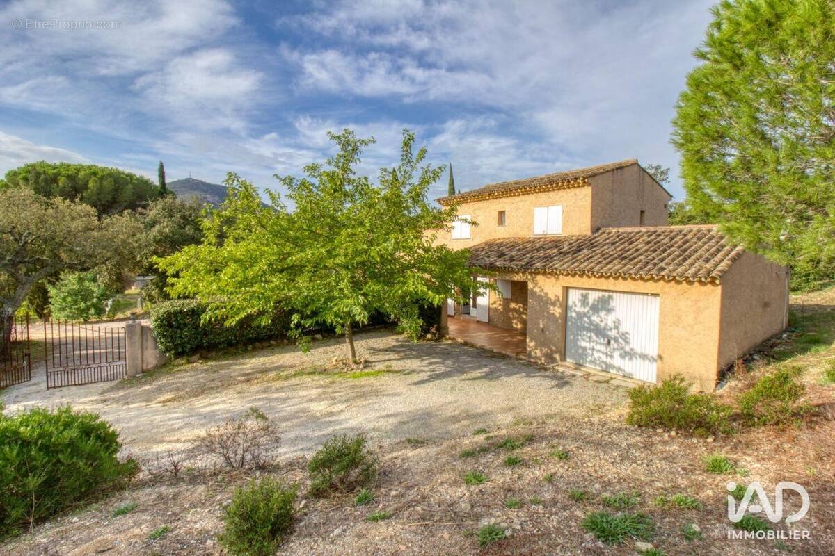 Photo 1 - Maison à PLAN-DE-LA-TOUR