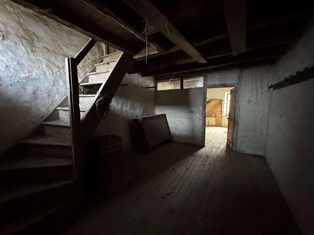 Maison à BESSINES-SUR-GARTEMPE