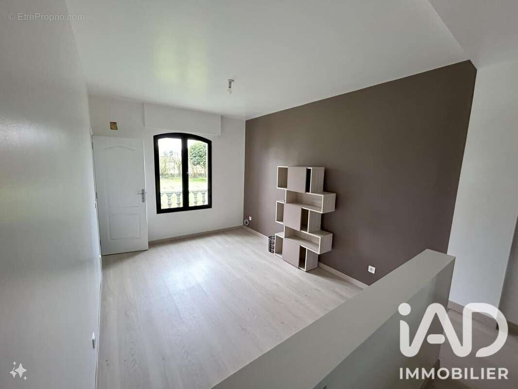 Photo 9 - Maison à PONTAULT-COMBAULT