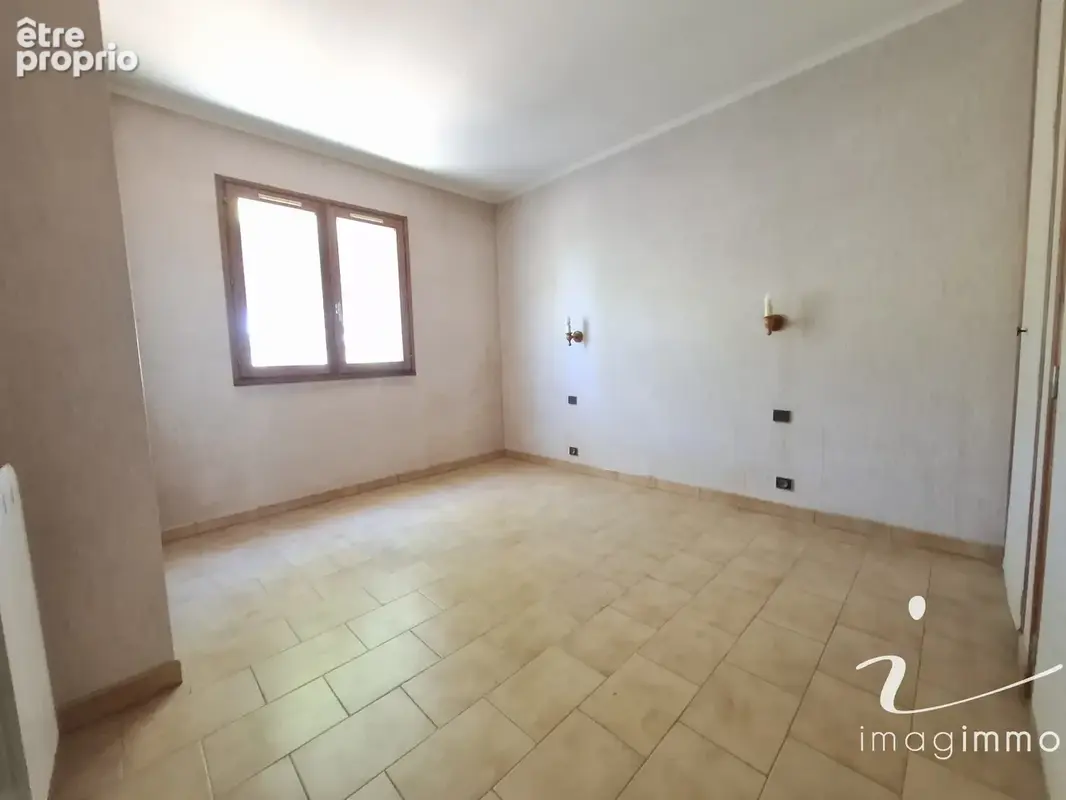 A SAISIR : Rare, au calme, maison de plain pied de type 4 avec garage sur une parcelle d'environ 1 000 m2 ! - photo 10