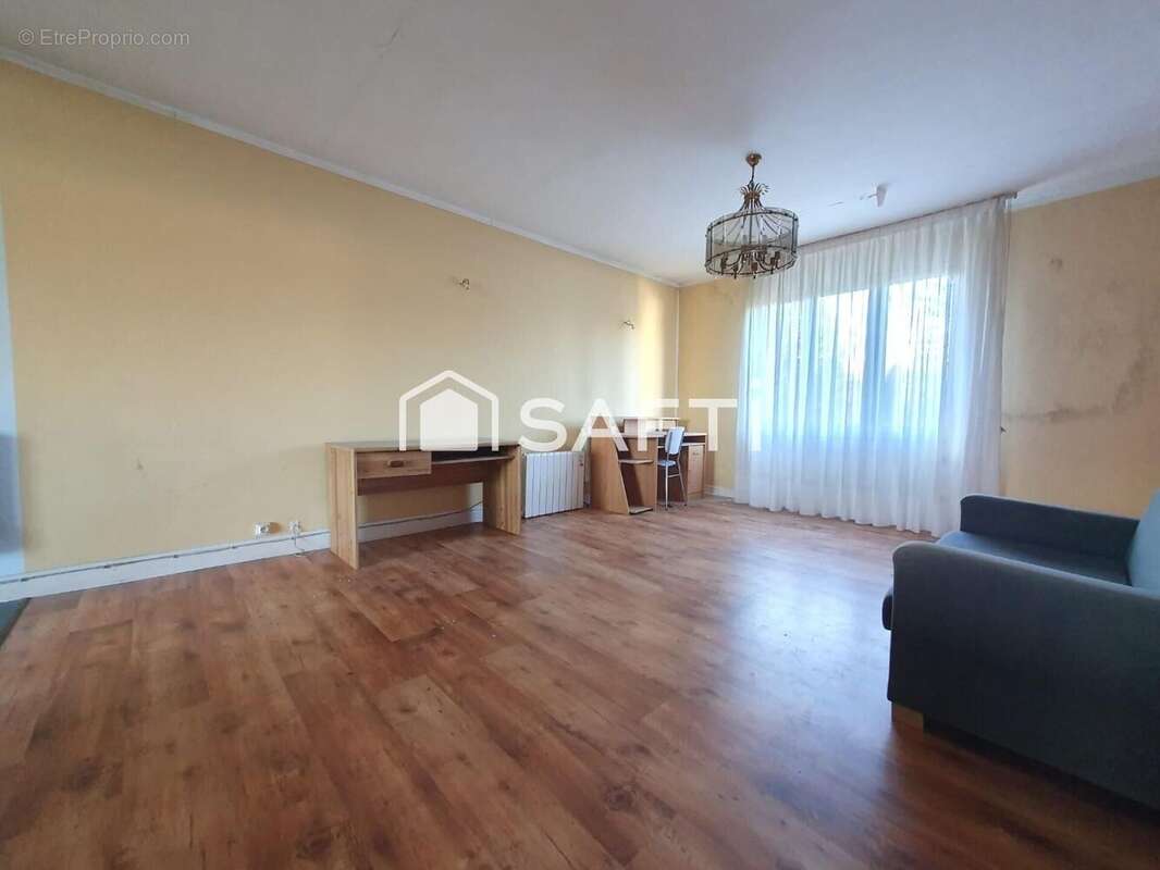 Photo 2 - Maison à MONTCOURT-FROMONVILLE