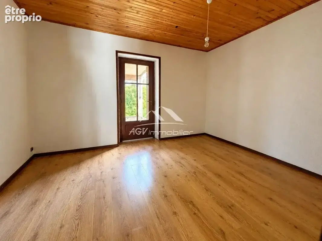 Maison de caractère 238 m² – Piscine, puits et potentiel de 3 logements - photo 15